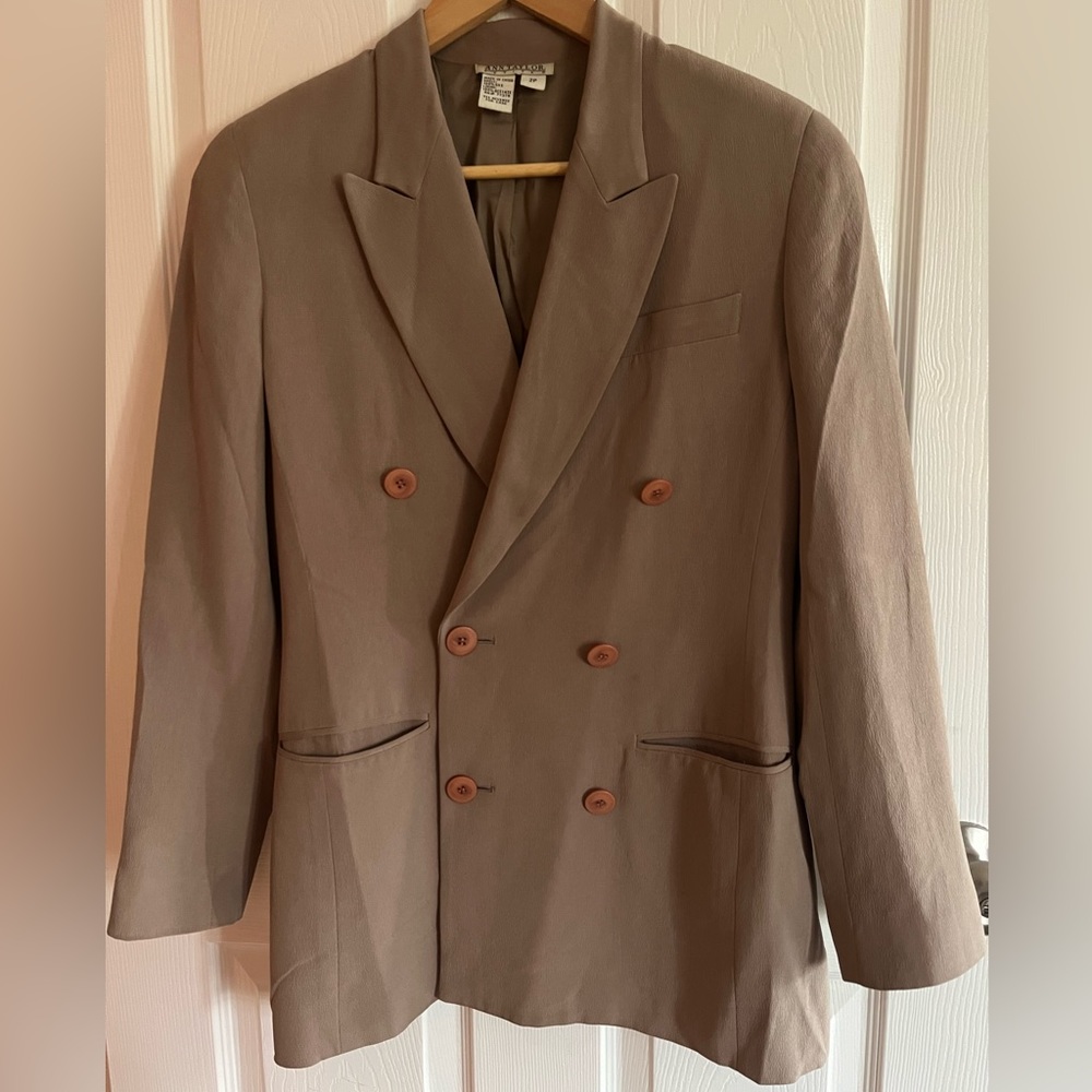 Ann Taylor 2pc suit, solid tan blazer with matching skirt